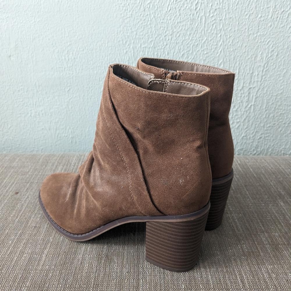 Universal Thread Block Heel Boots - Picture 6 of 9